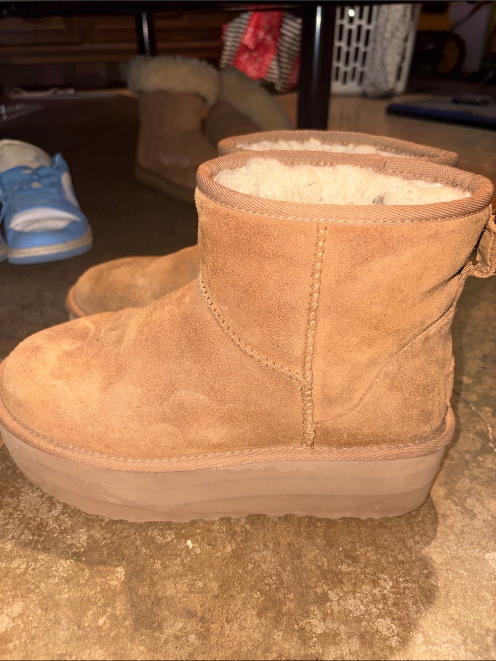 UGG PLATFORM BOOTS